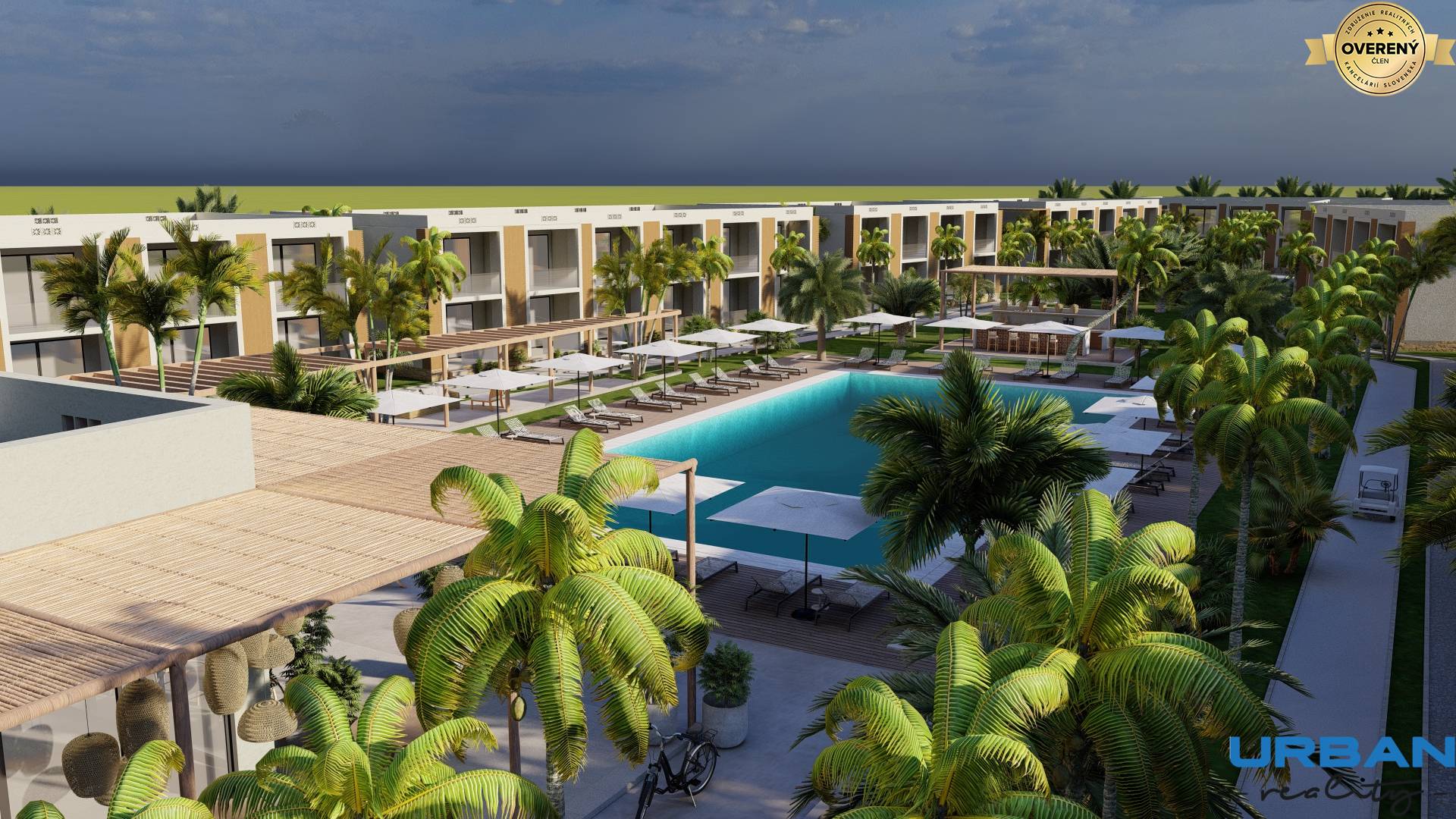 Moderný rezort s bazénom a palmami v meste Paje, obklopený 3-izbovými bytmi.