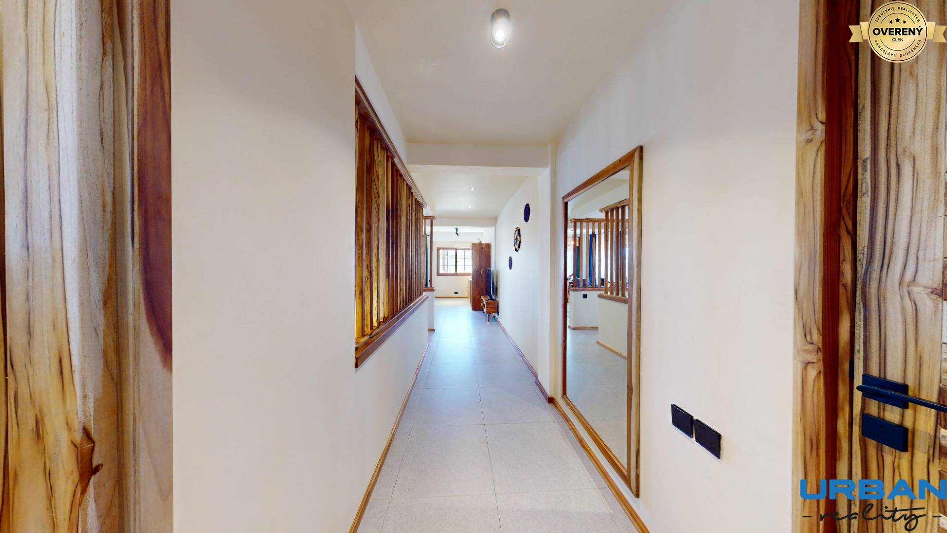Modern-studio-apartment-in-Zanzibar-Hall.jpg