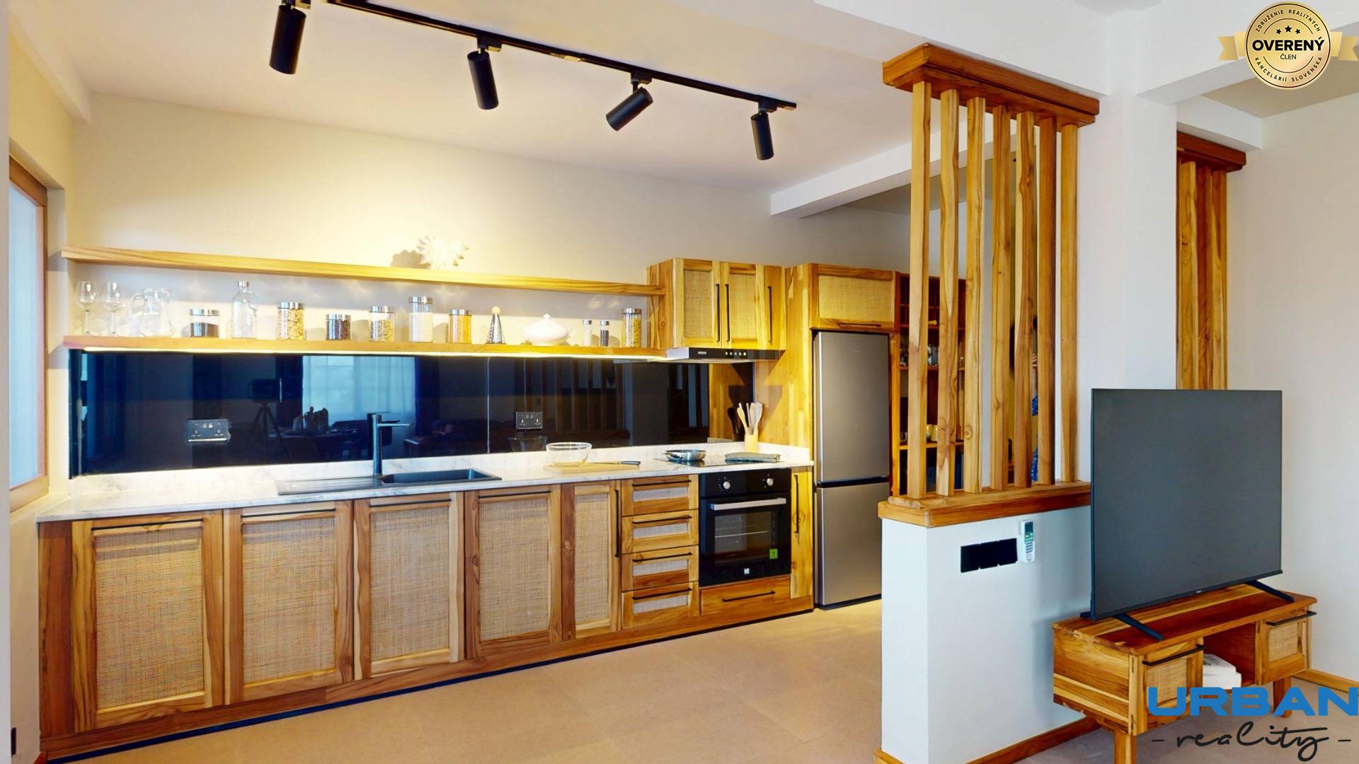 Luxury-2-rooms-apartment-in-Zanzibar-kitchen 3.jpg