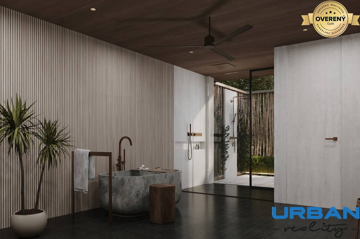 bathtub & outdoor shower.png