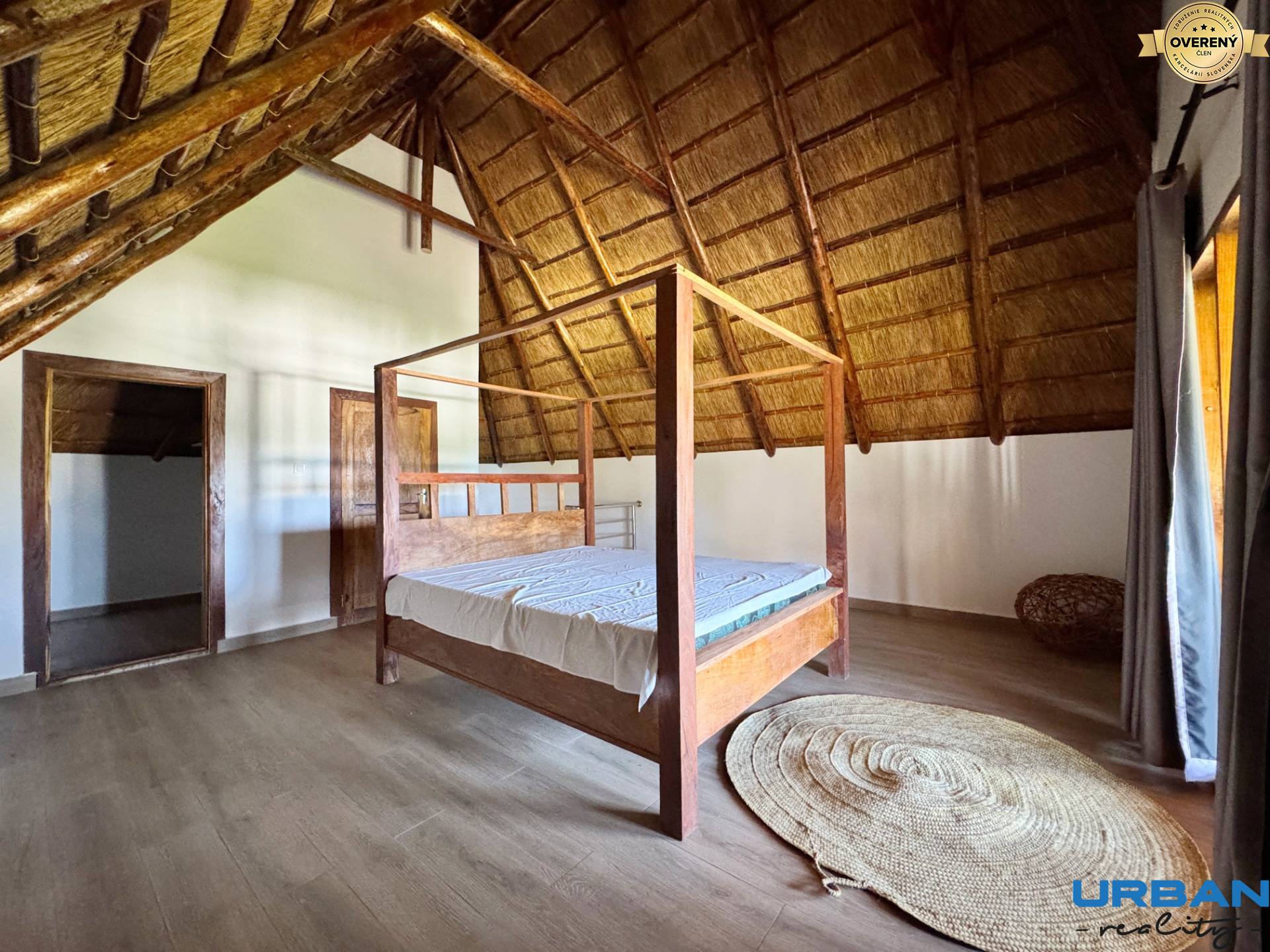 VILLA WITH OCEAN VIEW