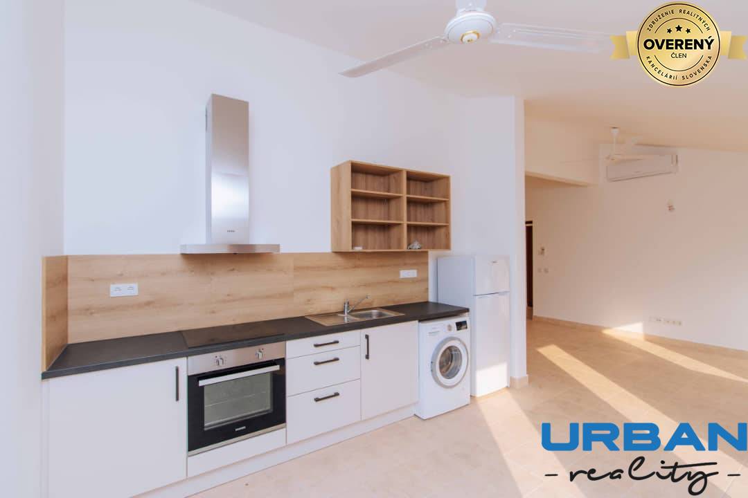 2 bedroom apartment kitchen.jpeg