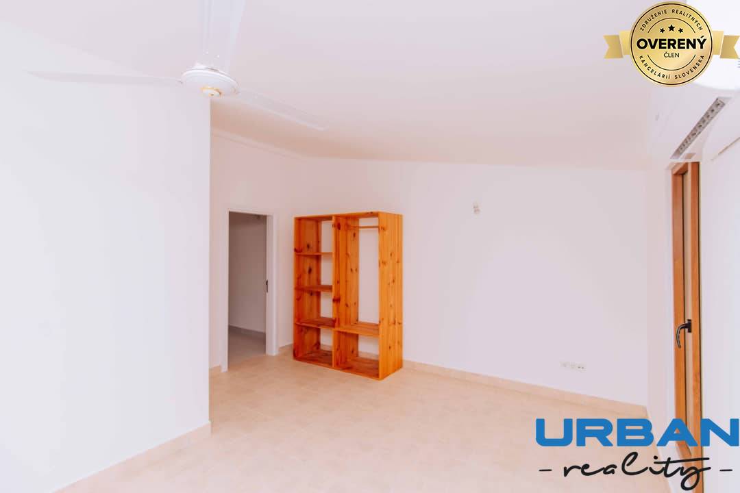 2 bedroom apartment living room.jpeg