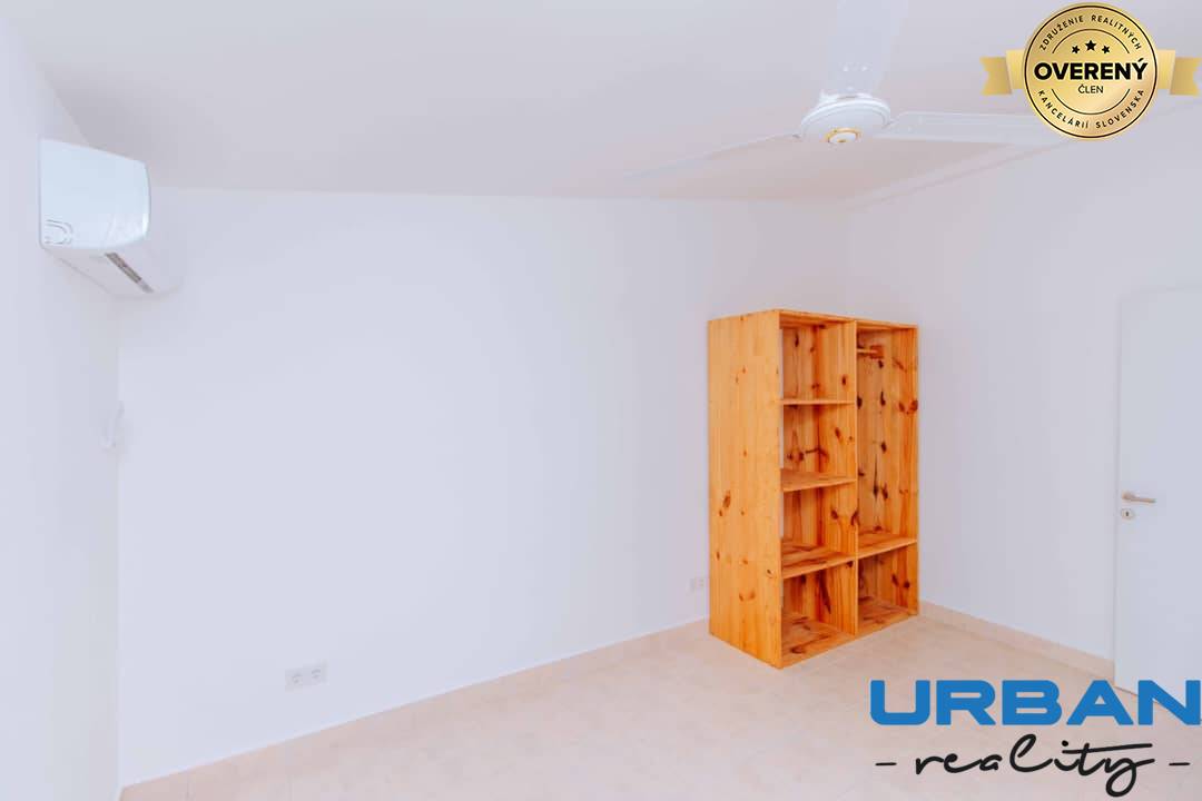 2 bedroom apartment bedroom 2.jpeg