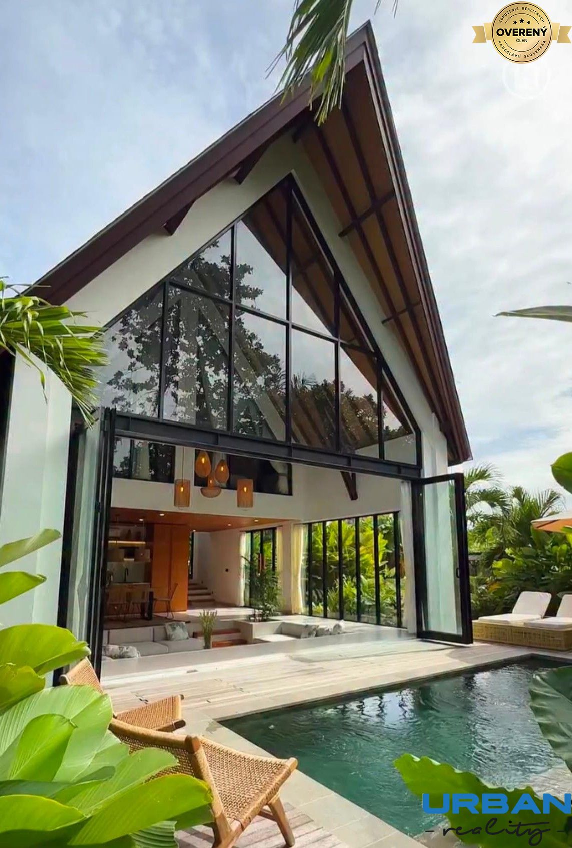 Tropical villa with swimming pool 2.jpeg
