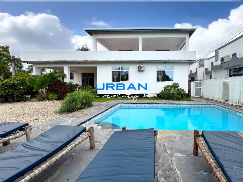 Villa in Kiwengwa in Zanzibar.jpg